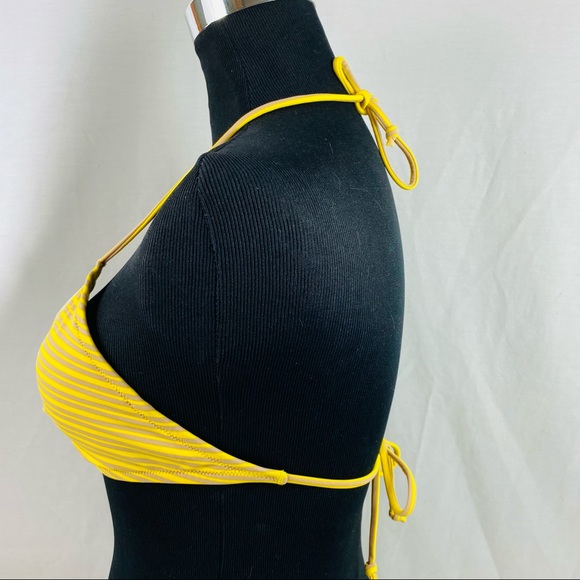 Victoria's Secret String Bikini Triangle Top Med - Picture 3 of 7